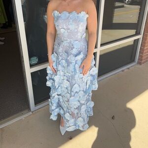 Elliatt Selene Tiered Maxi in Blue